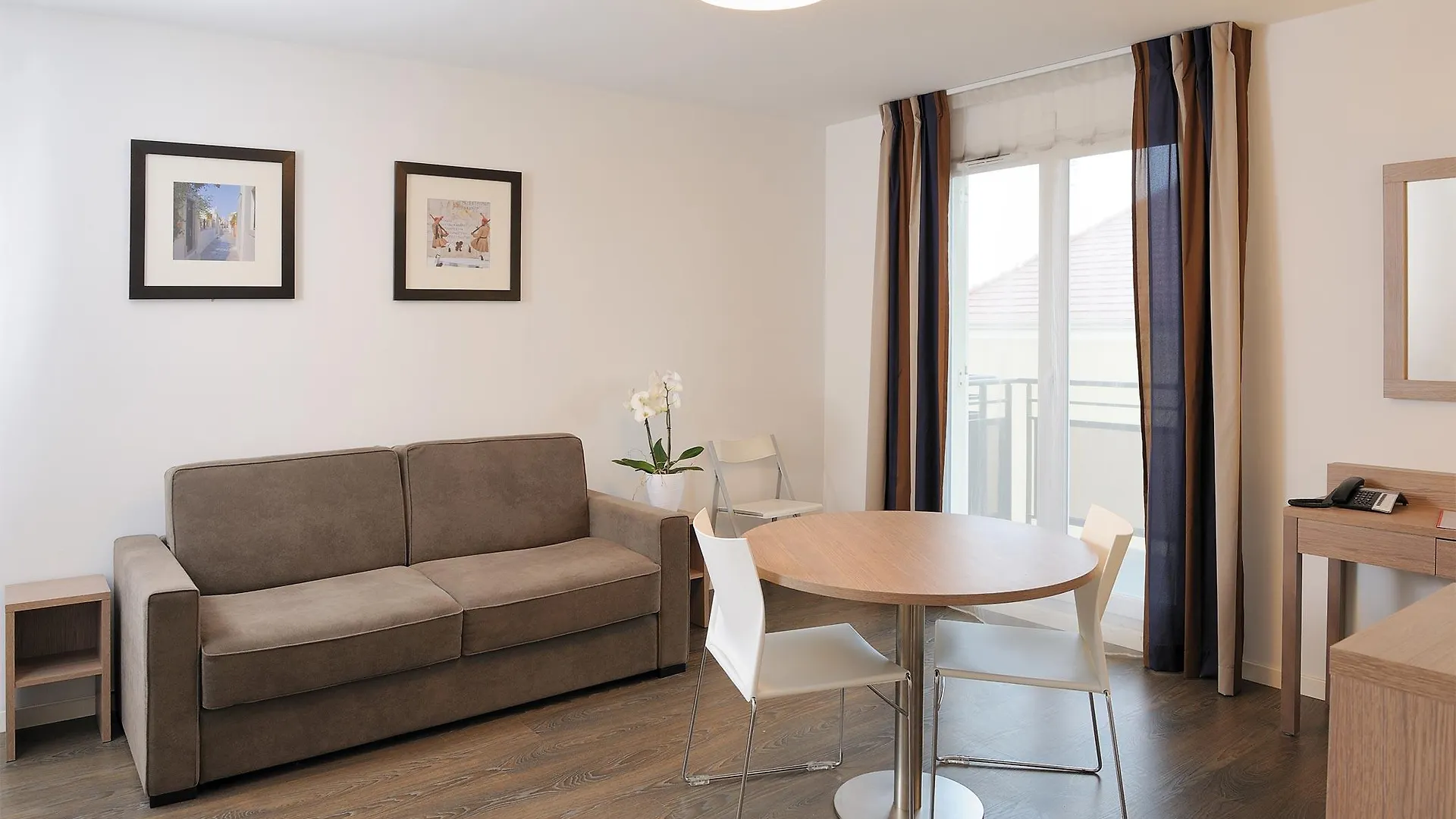 Zenitude Hotel Residences Roissy Village Aparthotel