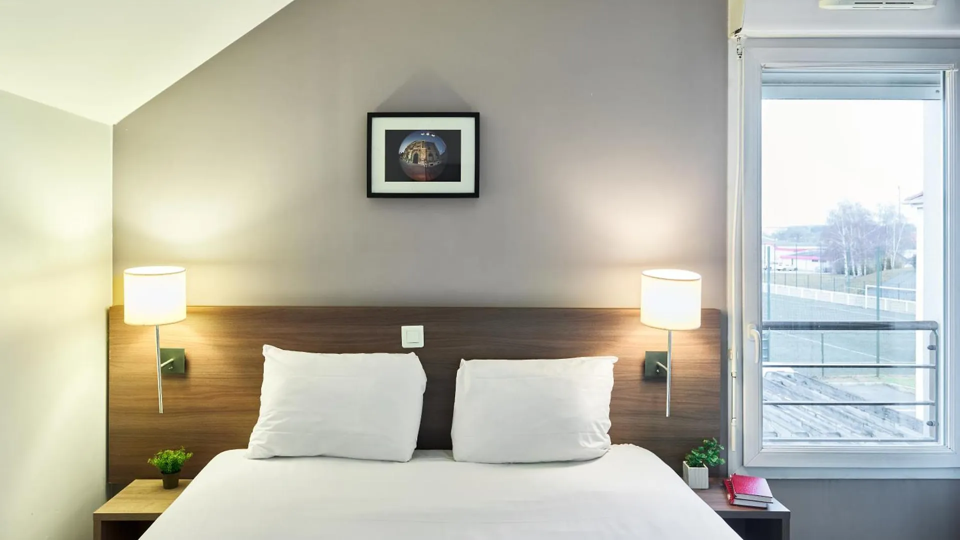 Zenitude Hotel Residences Roissy Village 3*, Roissy-en-France France